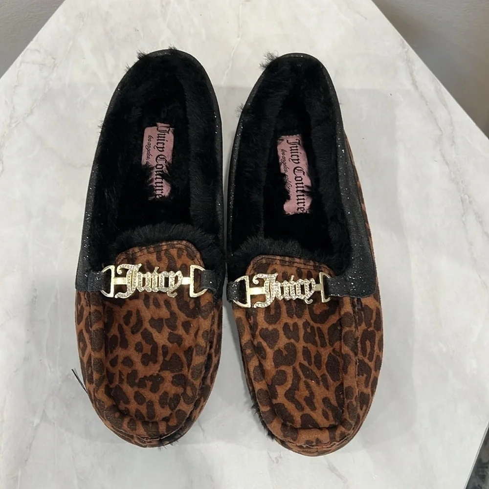 🔥Leopard Print Fur Lined Loafers with Gold Accents🔥 - Picture 4 of 5